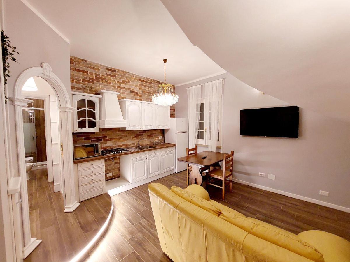 Casa Magnolia Lejlighed Pomezia Eksteriør billede