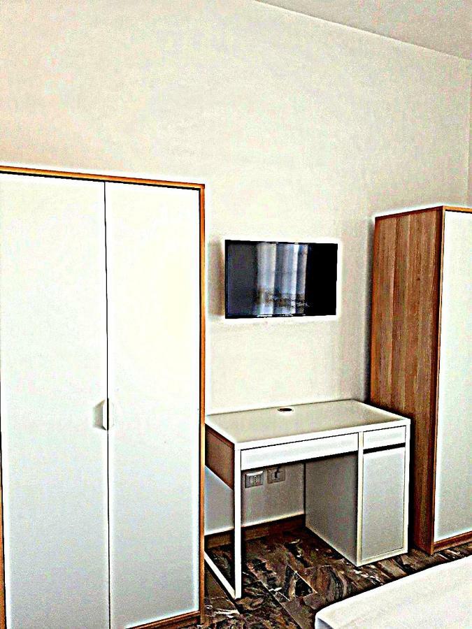 Casa Magnolia Lejlighed Pomezia Eksteriør billede